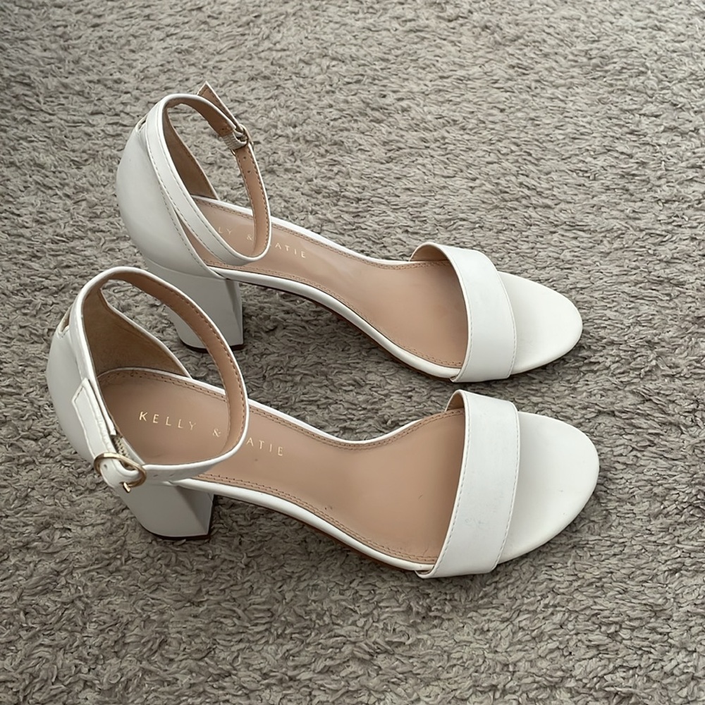 High Heels - Picture 3 of 6